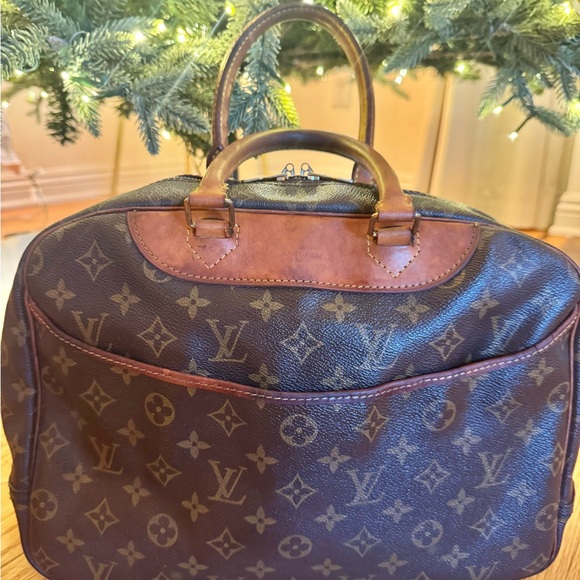 Vintage Louis Vuitton Deauville Monogram Structured Travel Bag - Picture 2 of 10